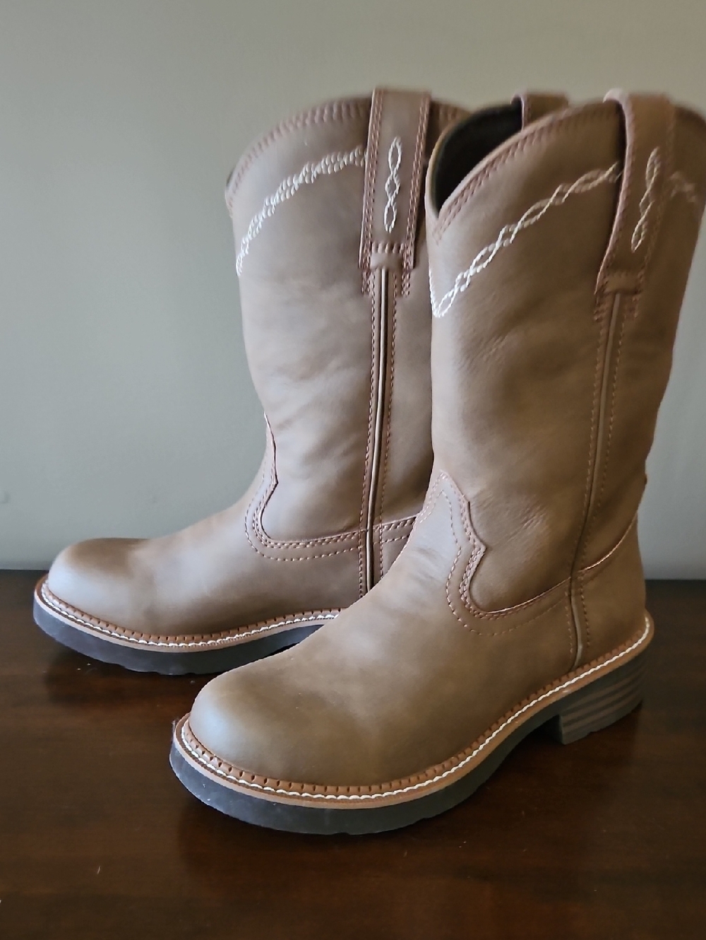 Justin Boots Brown Leather Heeled Cowboy Work Boots